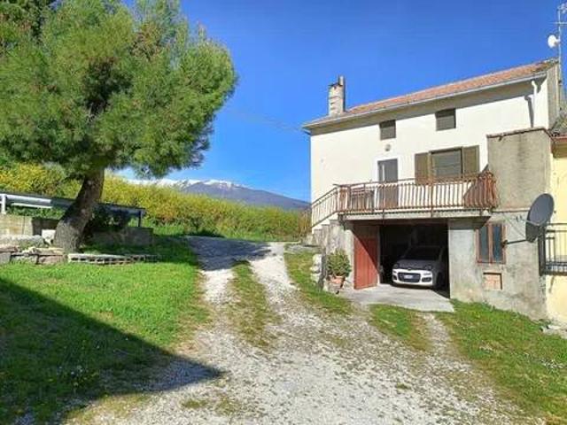 Villa Indipendente in vendita a Ascigno, Casoli