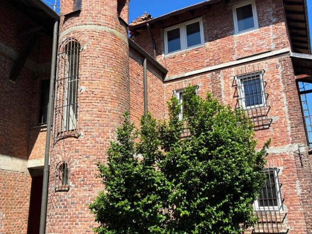 Villa Indipendente in vendita a Casorate Sempione, Lombardia