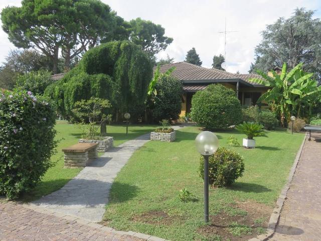Villa Indipendente in vendita a Casorate Sempione, Lombardia