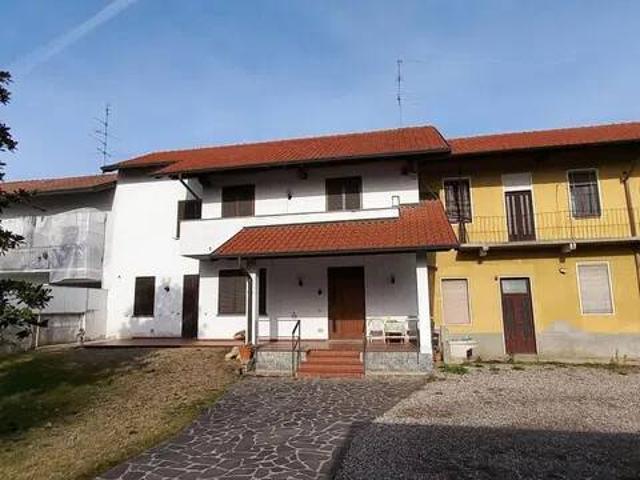 Villa Indipendente in vendita a Casorezzo, Lombardia