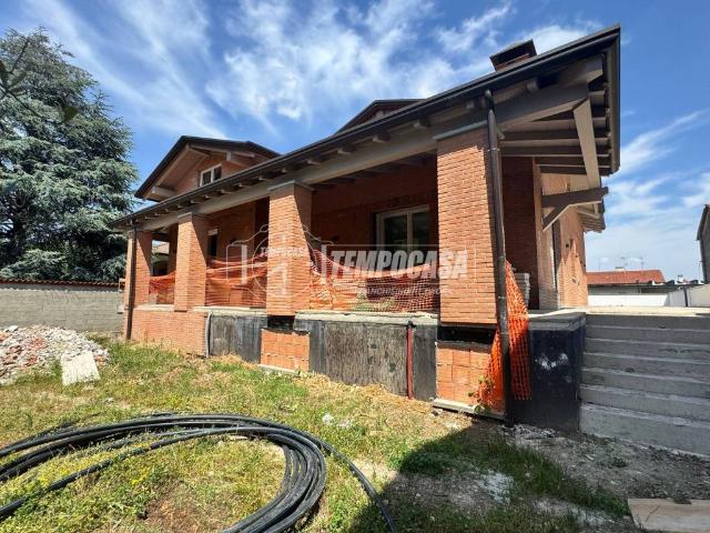 Villa Indipendente in vendita a Casorezzo, Lombardia
