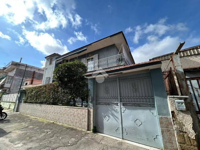 Villa Indipendente in vendita a Casoria, Campania