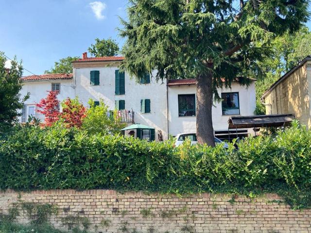 Villa Indipendente in vendita a Piemonte, Asti