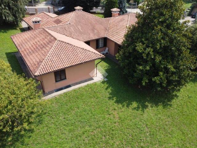 Villa Indipendente in vendita a Cremella, Lombardia