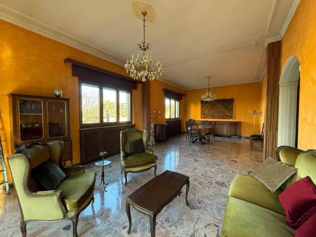 Villa Indipendente in vendita a Cassano D'adda, Lombardia