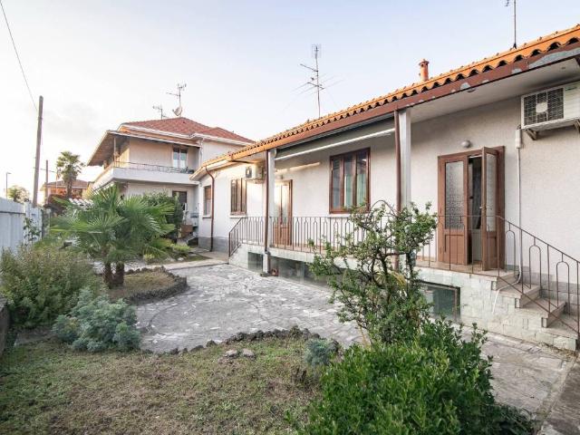 Villa Indipendente in vendita a Cassano D'adda, Lombardia