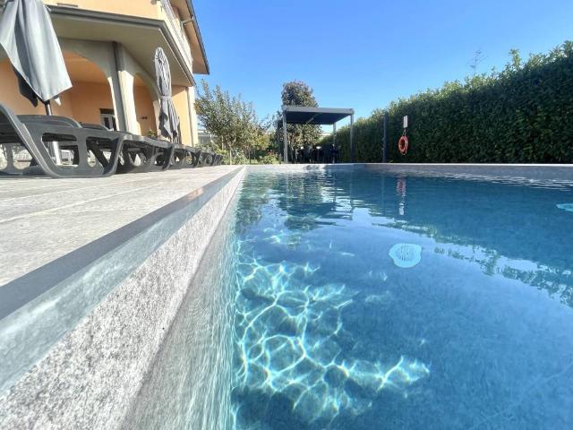 Villa Indipendente in vendita a Cassano D'adda, Lombardia