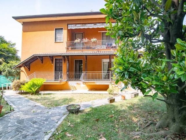Villa Indipendente in vendita a Cassano D'adda, Lombardia