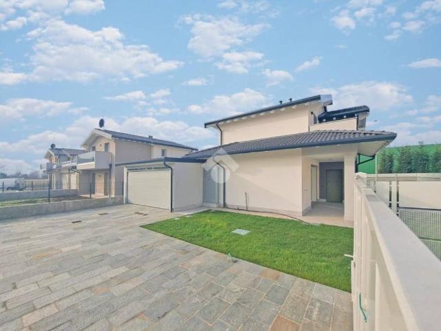 Villa Indipendente in vendita a Cassano D'adda, Lombardia