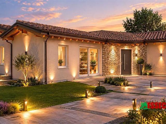 Villa Indipendente in vendita a Cassano D'adda, Lombardia