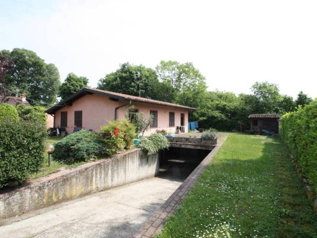 Villa Indipendente in vendita a Groppello D'adda, Lombardia