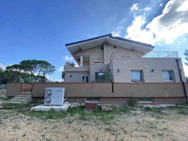 Villa Indipendente in vendita a Puglia, Bari