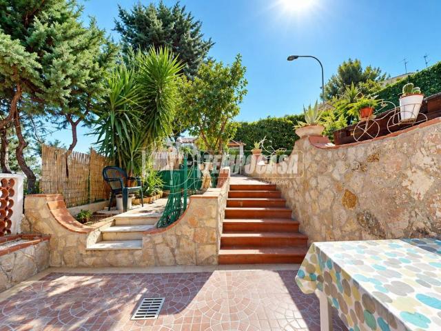 Villa Indipendente in vendita a Puglia, Bari