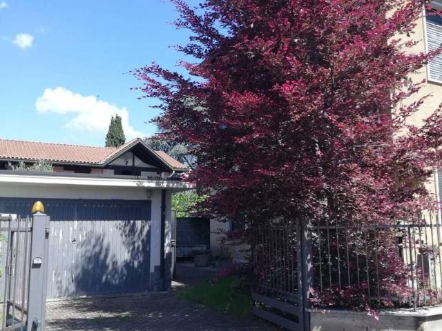 Villa Indipendente in vendita a Villa, Cassano Magnago