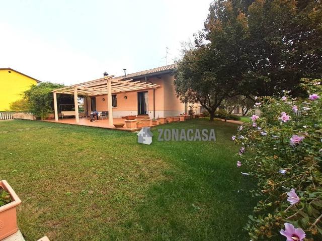 Villa Indipendente in vendita a Quadro, Cassano Magnago