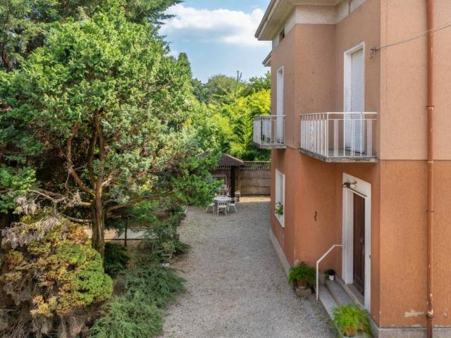 Villa Indipendente in vendita a Cassano Magnago, Lombardia