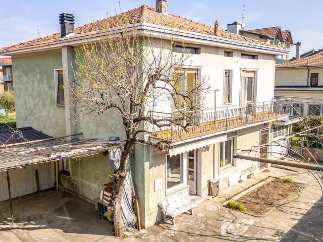 Villa Indipendente in vendita a Boschirolo, Cassano Magnago