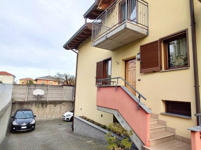 Villa Indipendente in vendita a Boschirolo, Cassano Magnago