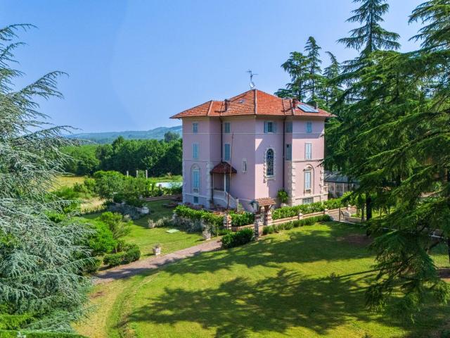 Villa Indipendente in vendita a Piemonte, Alessandria