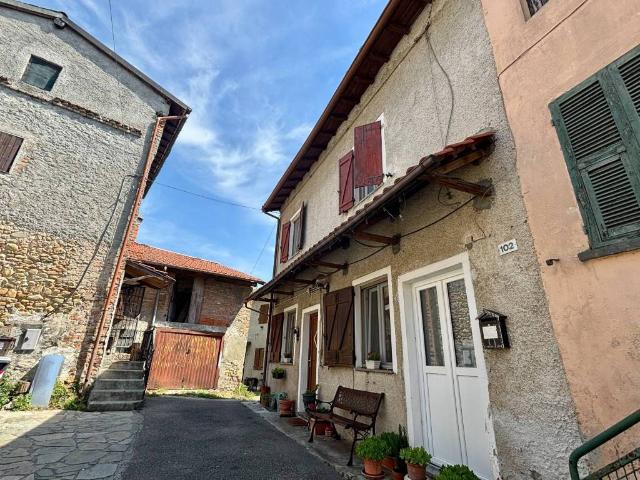 Villa Indipendente in vendita a Piemonte, Alessandria
