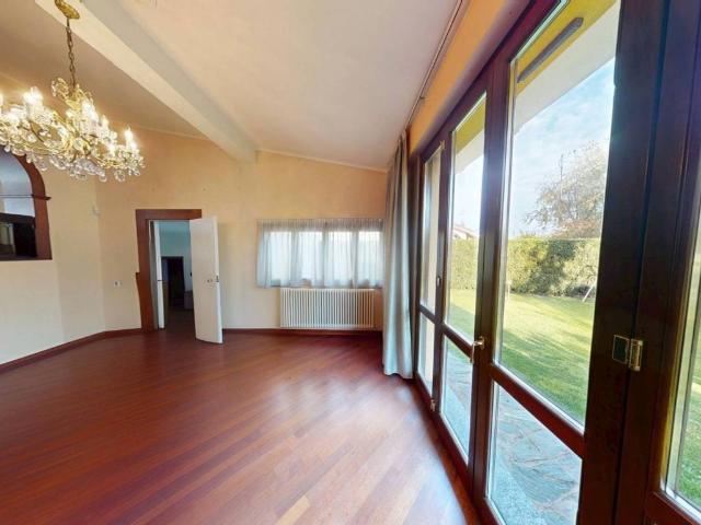 Villa Indipendente in vendita a Villa Fiorita, Cassina De' Pecchi