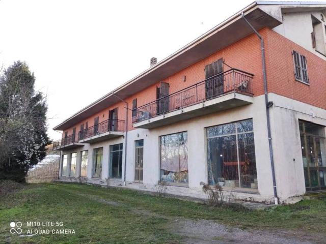 Villa Indipendente in vendita a Piemonte, Asti