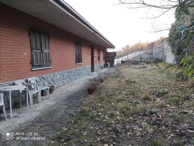 Villa Indipendente in vendita a Piemonte, Asti