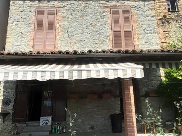 Villa Indipendente in vendita a Piemonte, Alessandria
