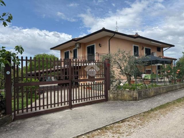 Villa Indipendente in vendita a Case Cooperative, Cassino