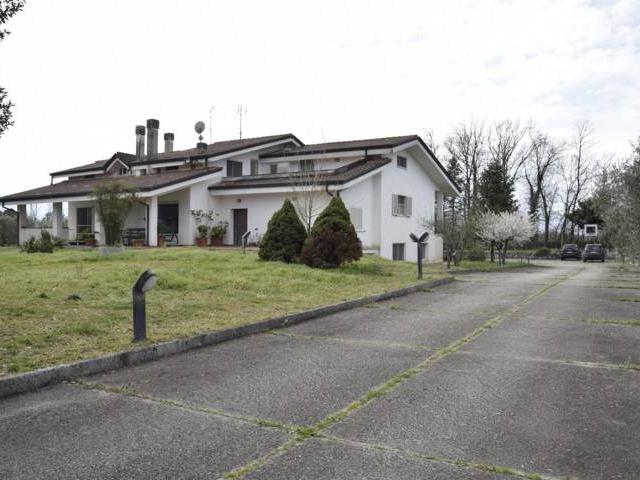Villa Indipendente in vendita a Cassino, Lazio