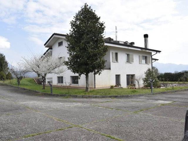 Villa Indipendente in vendita a Cassino, Lazio