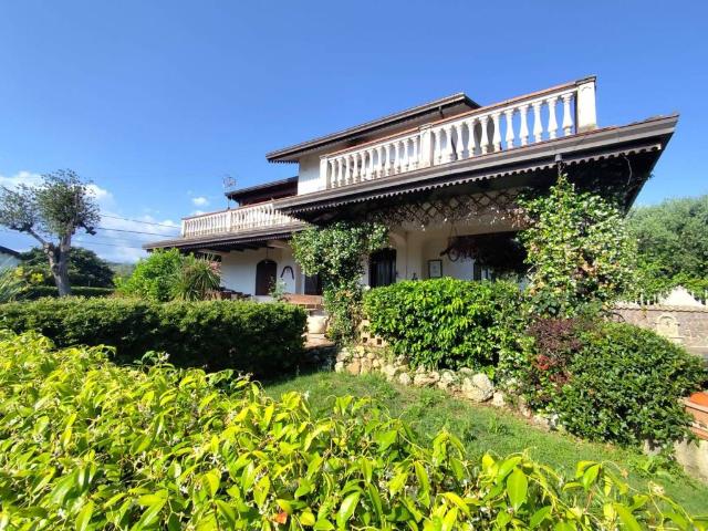 Villa Indipendente in vendita a San Bartolomeo, Cassino