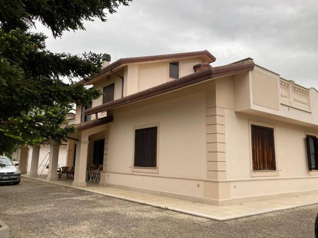 Villa Indipendente in vendita a Case Cooperative, Cassino