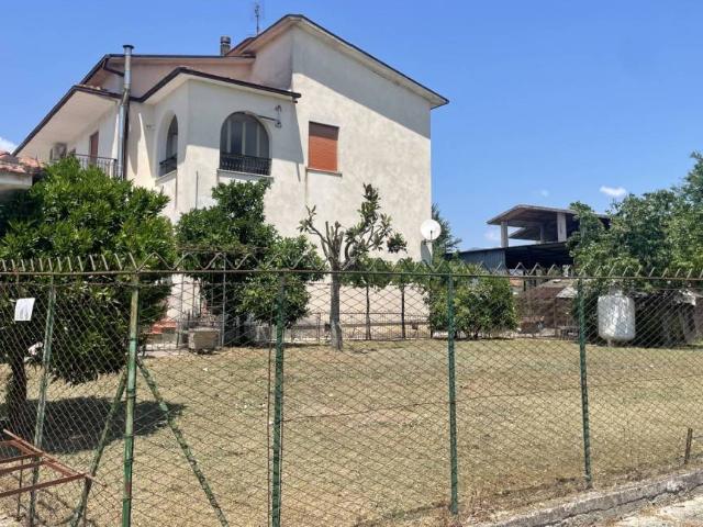 Villa Indipendente in vendita a San Bartolomeo, Cassino