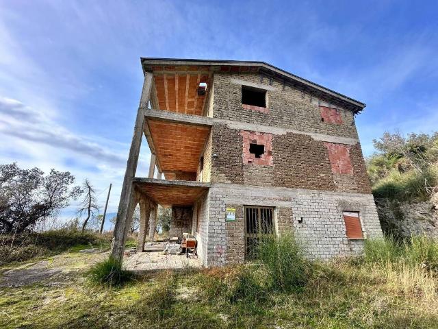 Villa Indipendente in vendita a Cassino, Lazio