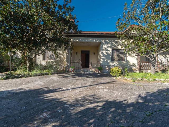 Villa Indipendente in vendita a Cassino, Lazio