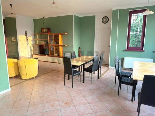 Villa Indipendente in vendita a Cassolnovo, Lombardia