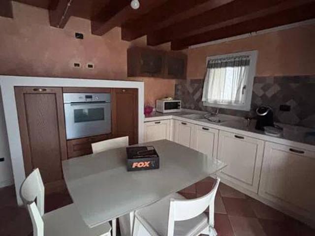 Villa Indipendente in vendita a Castagnaro, Veneto