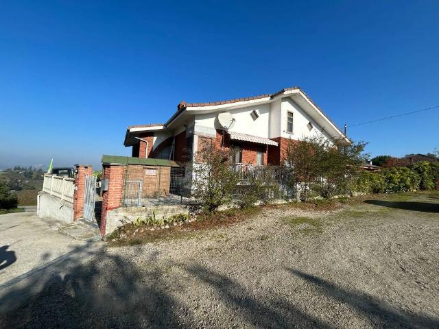 Villa Indipendente in vendita a Castagnole delle Lanze, Piemonte