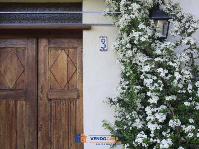 Villa Indipendente in vendita a Castagnole delle Lanze, Piemonte