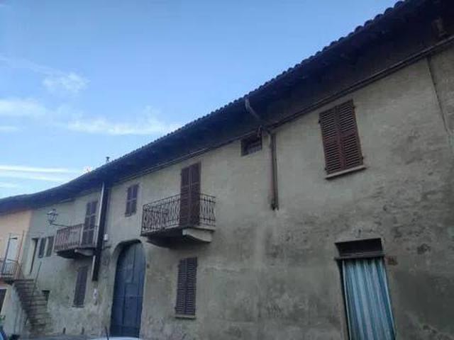 Villa Indipendente in vendita a Piemonte, Asti
