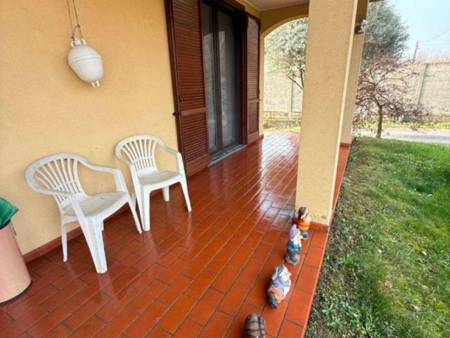 Villa Indipendente in vendita a Castano Primo, Lombardia