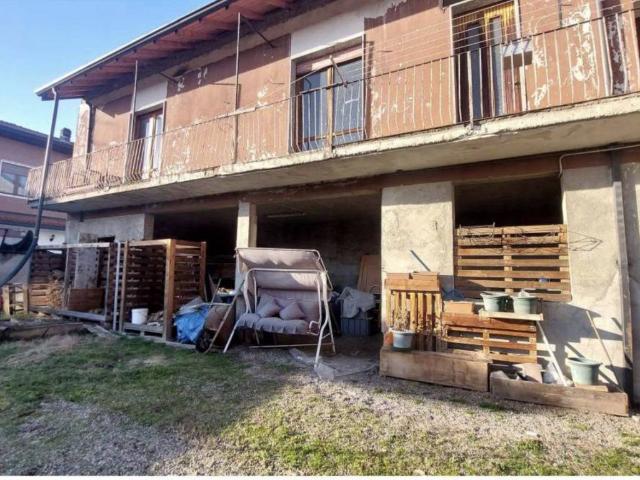 Villa Indipendente in vendita a Castano Primo, Milano