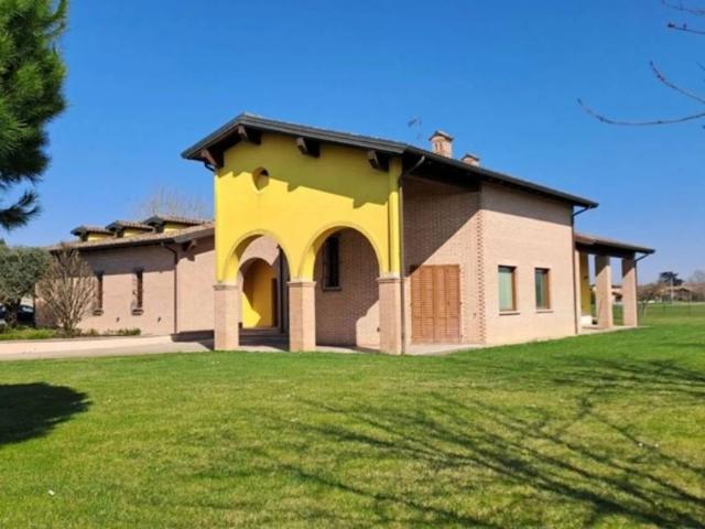 Villa Indipendente in vendita a La Chiusa, Casteggio