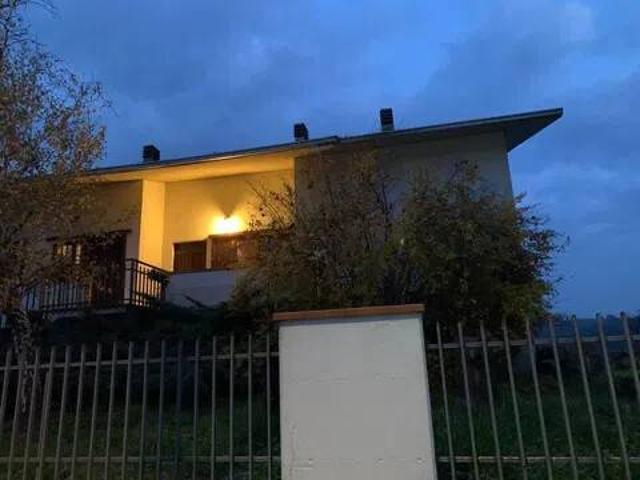 Villa Indipendente in vendita a La Chiusa, Casteggio