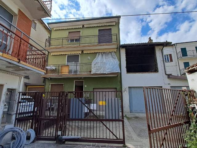Villa Indipendente in vendita a Casteggio, Lombardia