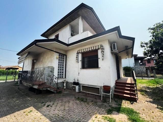 Villa Indipendente in vendita a La Chiusa, Casteggio