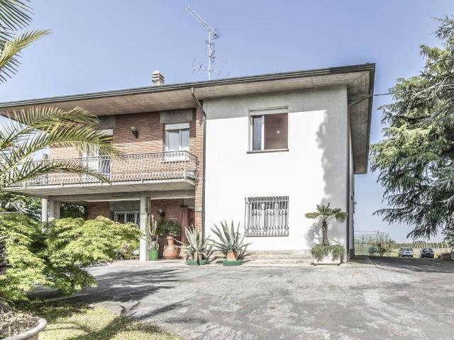 Villa Indipendente in vendita a Unione della Romagna Faentina, Castel Bolognese