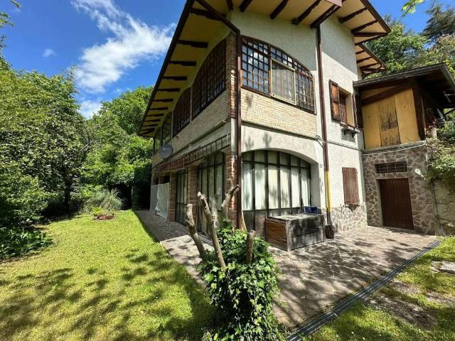 Villa Indipendente in vendita a Unione dell'Appennino Bolognese, Castel D'aiano