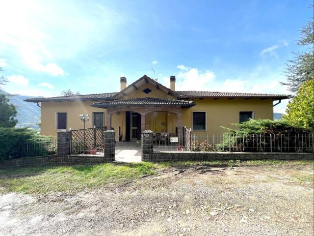 Villa Indipendente in vendita a Unione dell'Appennino Bolognese, Castel D'aiano